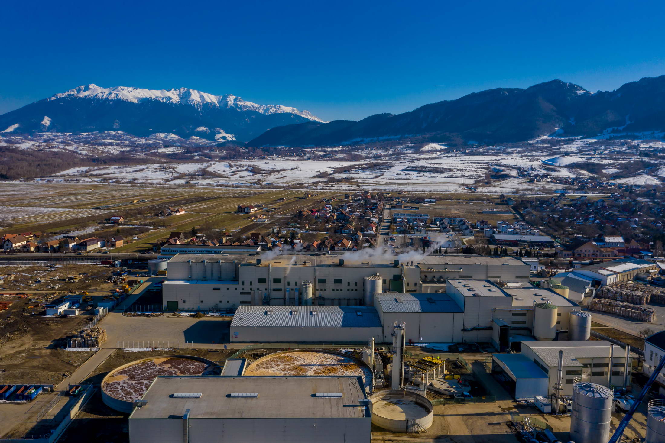 Aerial photo of the Zărnești paper mill