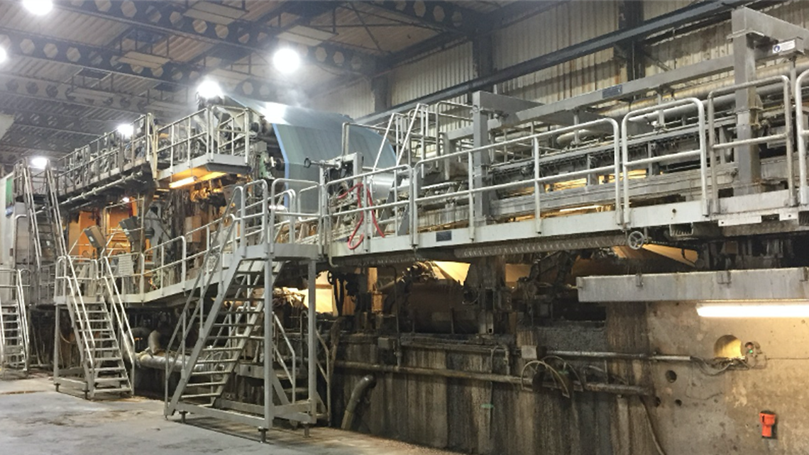 Photo of the PM7 board machine at the Eska Hoogezand board mill.