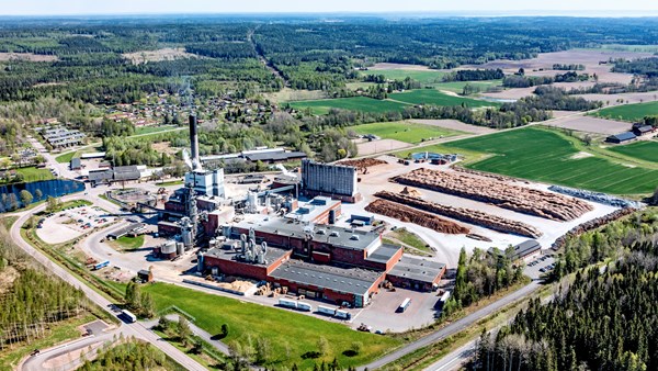 Aerial photo of the Bäckhammar mill in summertime